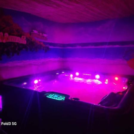 Studio Avec Terrasse Et Jacuzzi Вальбон Экстерьер фото